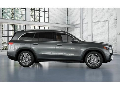 Certified 2026 Mercedes-Benz GLS 450 4MATIC image 15