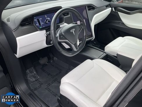 Used 2018 Tesla Model X 75D image 6
