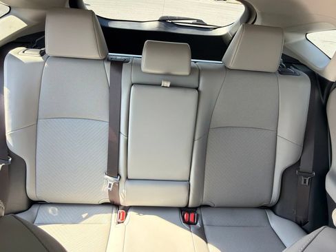 Used 2021 Toyota Venza XLE w/ Softex Package AWD/4WD image 21
