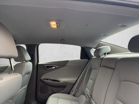 Used 2020 Chevrolet Malibu LT image 17
