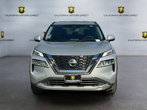 Used 2021 Nissan Rogue SV image 6