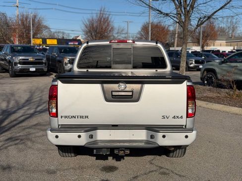 Used 2021 Nissan Frontier SV image 6