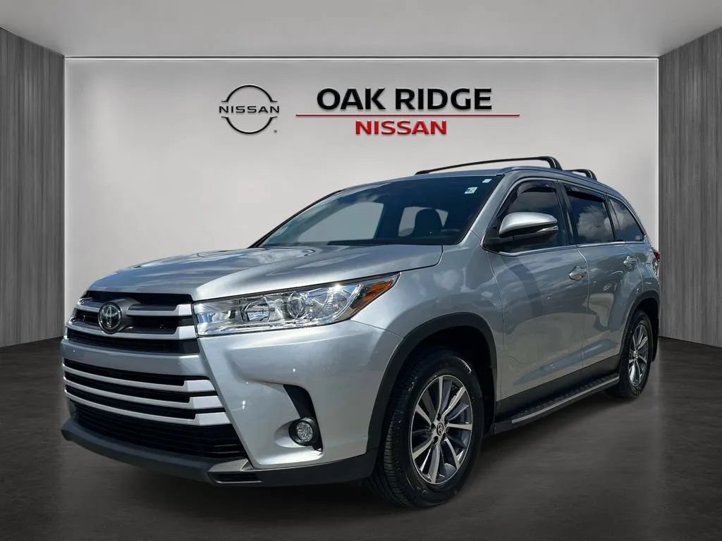Used 2019 Toyota Highlander XLE AWD/4WD image 7