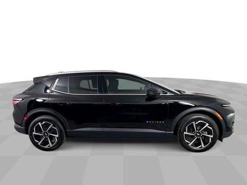 New 2026 Chevrolet Equinox EV LT FWD image 9
