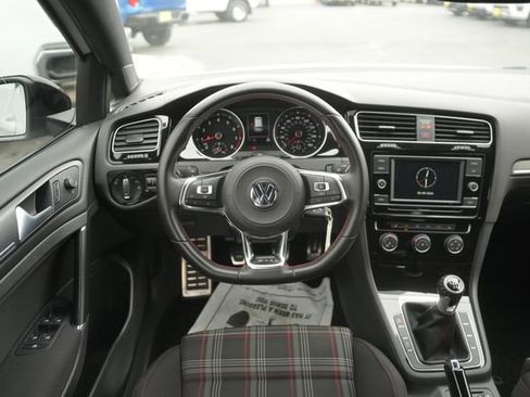 Used 2021 Volkswagen GTI S image 21