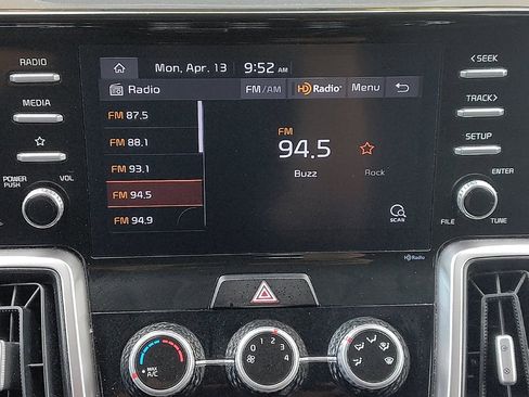 Used 2021 Kia Sorento LX AWD/4WD image 25