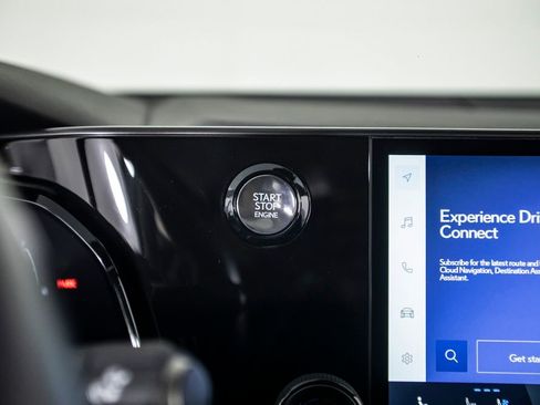 Used 2025 Lexus NX 250 FWD w/ Accessory Package (K3) image 31