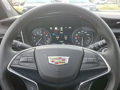 New 2026 Cadillac XT5 Premium Luxury w/ Driver Assist Package image 9