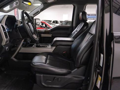 Used 2019 Ford F150 Lariat image 4