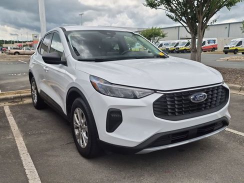Certified 2024 Ford Escape Active FWD image 1