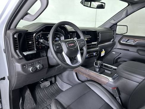 New 2026 GMC Sierra 1500 SLT w/ SLT Premium Package AWD/4WD image 11