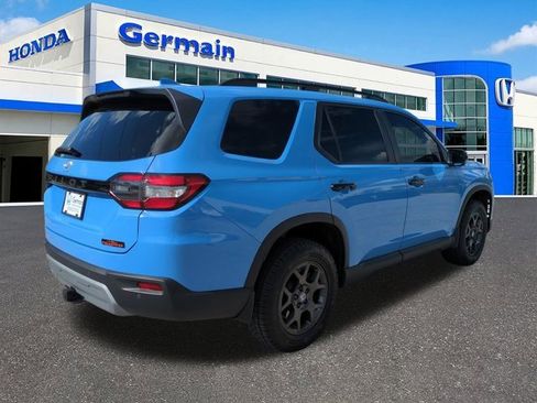 Used 2024 Honda Pilot TrailSport image 5