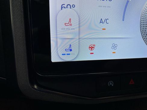 Certified 2024 Ford Expedition Limited image 9