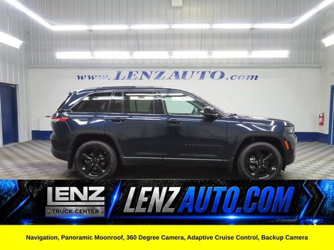 Used 2025 Jeep Grand Cherokee Limited w/ Luxury Tech Group II AWD/4WD image 1