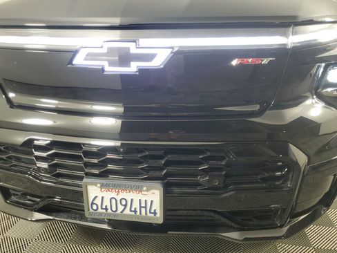 Used 2025 Chevrolet Silverado EV RST image 10