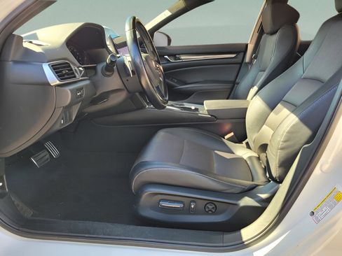 Used 2020 Honda Accord Sport image 16