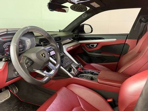 Used 2019 Lamborghini Urus image 7