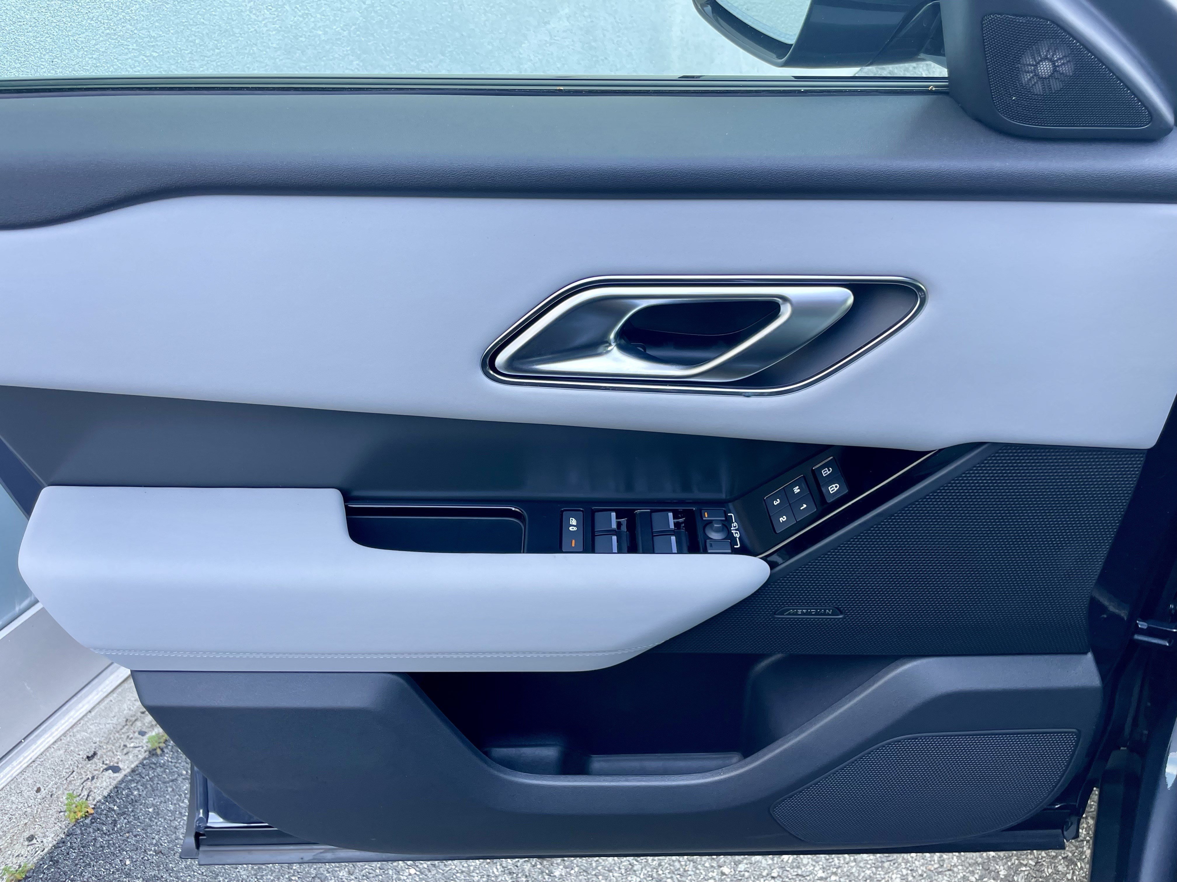 New 2026 Land Rover Range Rover Velar S AWD/4WD image 12