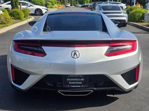 Used 2017 Acura NSX AWD/4WD image 4