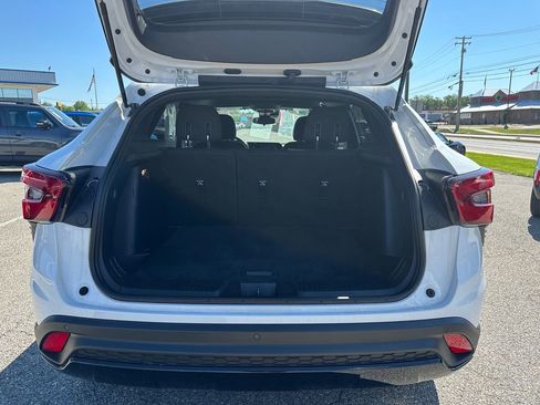 Certified 2024 Chevrolet Trax RS w/ Driver Confidence Package FWD image 15