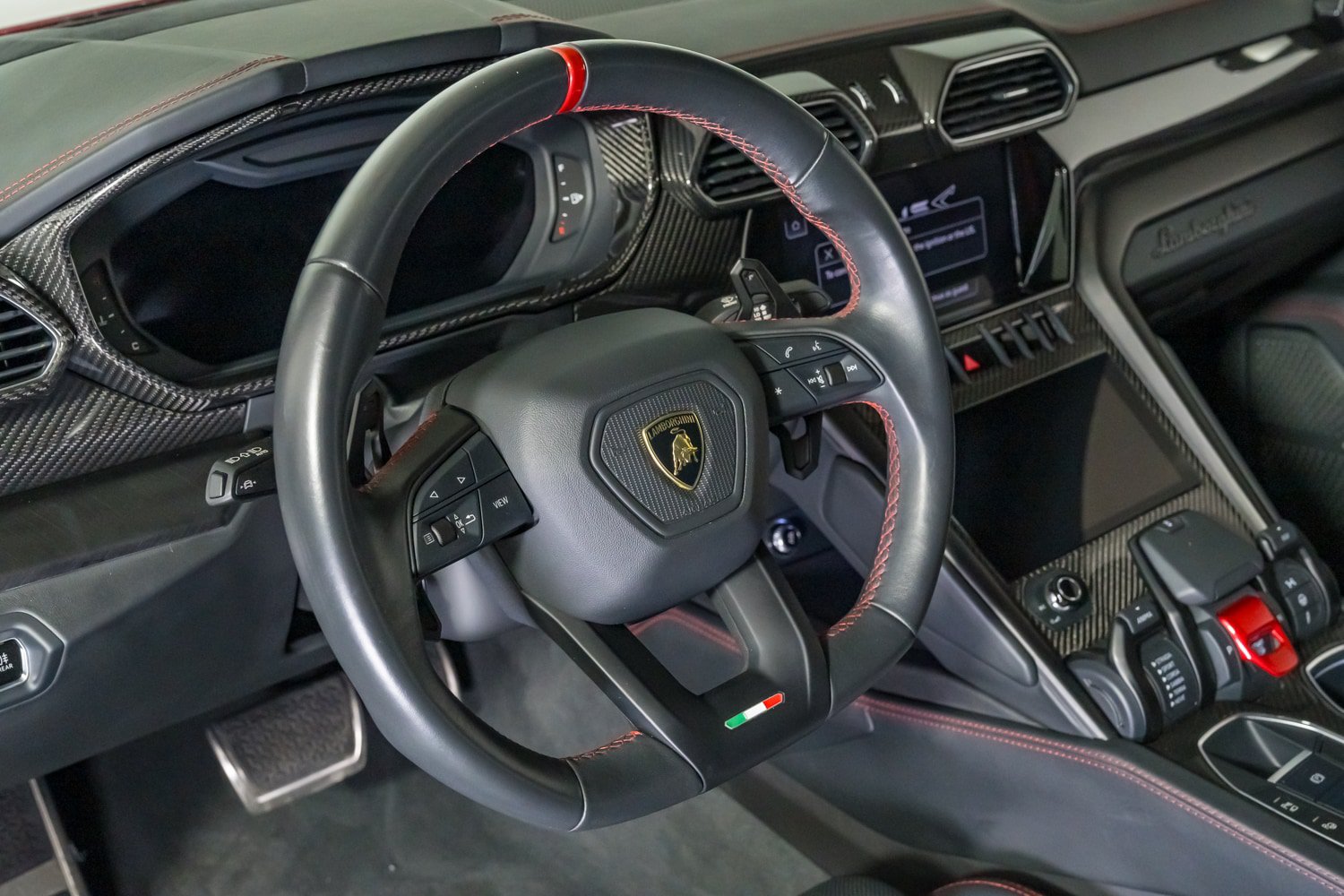 Used 2023 Lamborghini Urus S AWD/4WD image 19