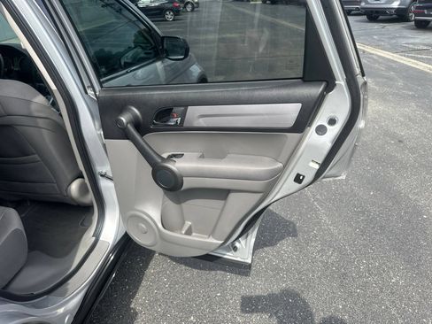 Used 2011 Honda CR-V SE image 13