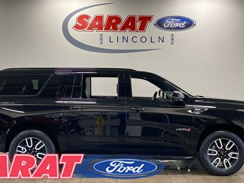 Used 2024 GMC Yukon XL AT4 w/ Technology Package image 1