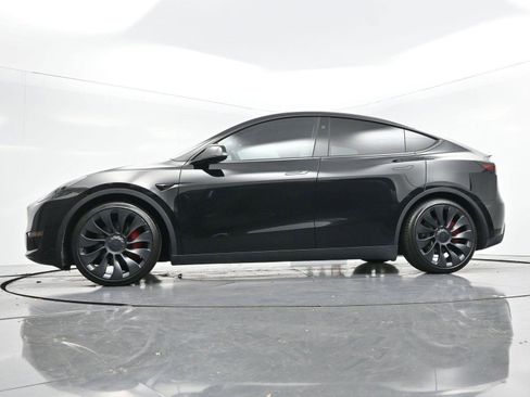 Used 2024 Tesla Model Y Performance image 39