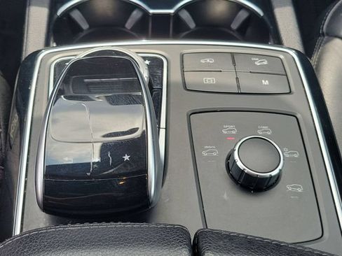 Used 2018 Mercedes-Benz GLS 450 4MATIC image 35