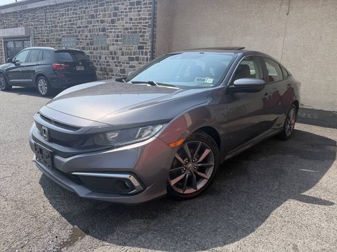 Used 2020 Honda Civic EX image 2