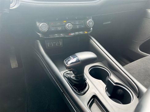 Used 2022 Dodge Durango GT image 18