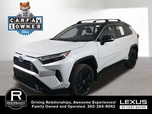 Used 2024 Toyota RAV4 XSE w/ Weather Package AWD/4WD image 1