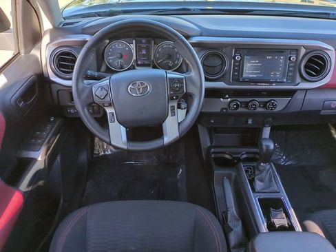 Used 2018 Toyota Tacoma SR5 image 16
