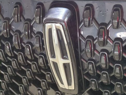 Used 2025 Lincoln Aviator Reserve w/ Equipment Group 201A AWD/4WD image 9