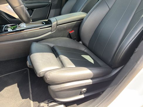 Used 2025 Mercedes-Benz CLA 250 image 36