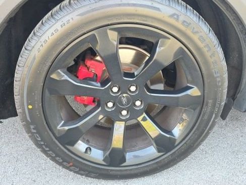 Used 2020 Ford Explorer ST w/ ST Street Pack image 9