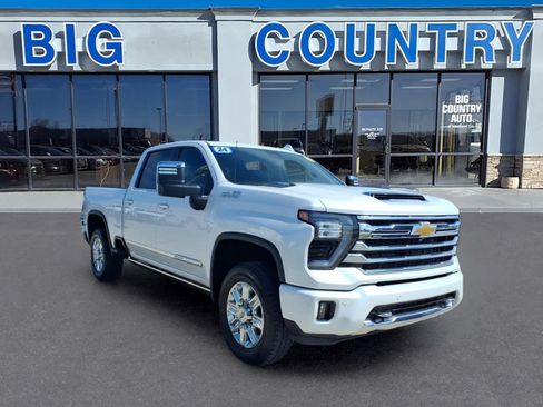 Used 2024 Chevrolet Silverado 2500 High Country w/ High Country Premium Package AWD/4WD image 7