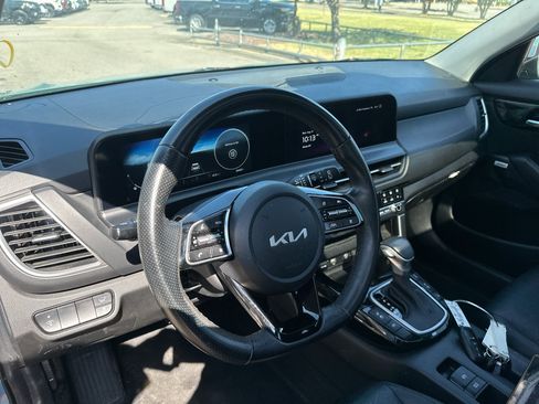 Used 2024 Kia Seltos SX w/ SX Sunroof Package AWD/4WD image 19
