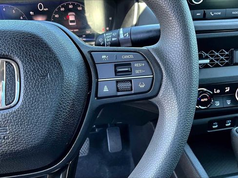 Used 2023 Honda Accord EX image 22