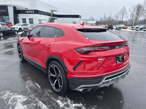 Used 2022 Lamborghini Urus image 3