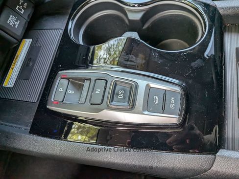 Used 2022 Honda Pilot Elite image 24