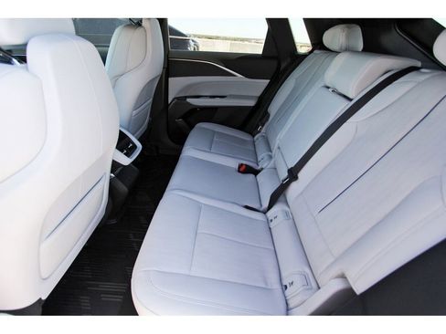 New 2026 Cadillac Lyriq Luxury image 7