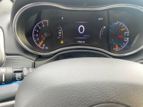 Used 2020 Jeep Grand Cherokee Laredo image 23