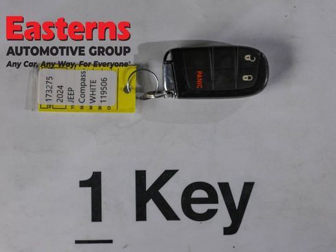 Used 2024 Jeep Compass Latitude AWD/4WD image 24