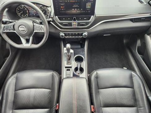 Used 2023 Nissan Altima 2.5 SR w/ SR Premium Package image 25