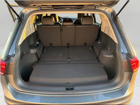 Used 2019 Volkswagen Tiguan SE image 27