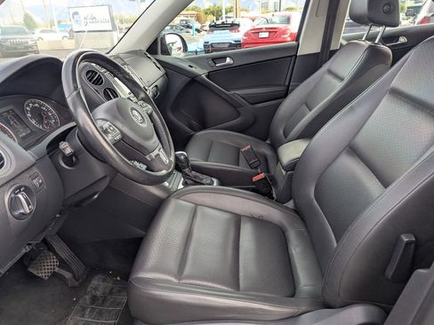 Used 2016 Volkswagen Tiguan S image 25