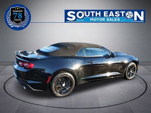 Used 2019 Chevrolet Camaro LT image 7