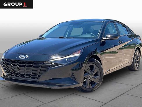 Used 2023 Hyundai Elantra SEL FWD image 1