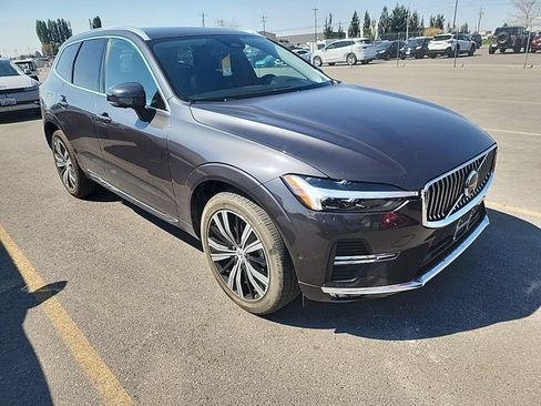 Used 2023 Volvo XC60 B5 Plus w/ Climate Package AWD/4WD image 3